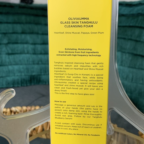 Olivia Umma Shine Muscat Cleansimg Foam - Picture 5 of 8